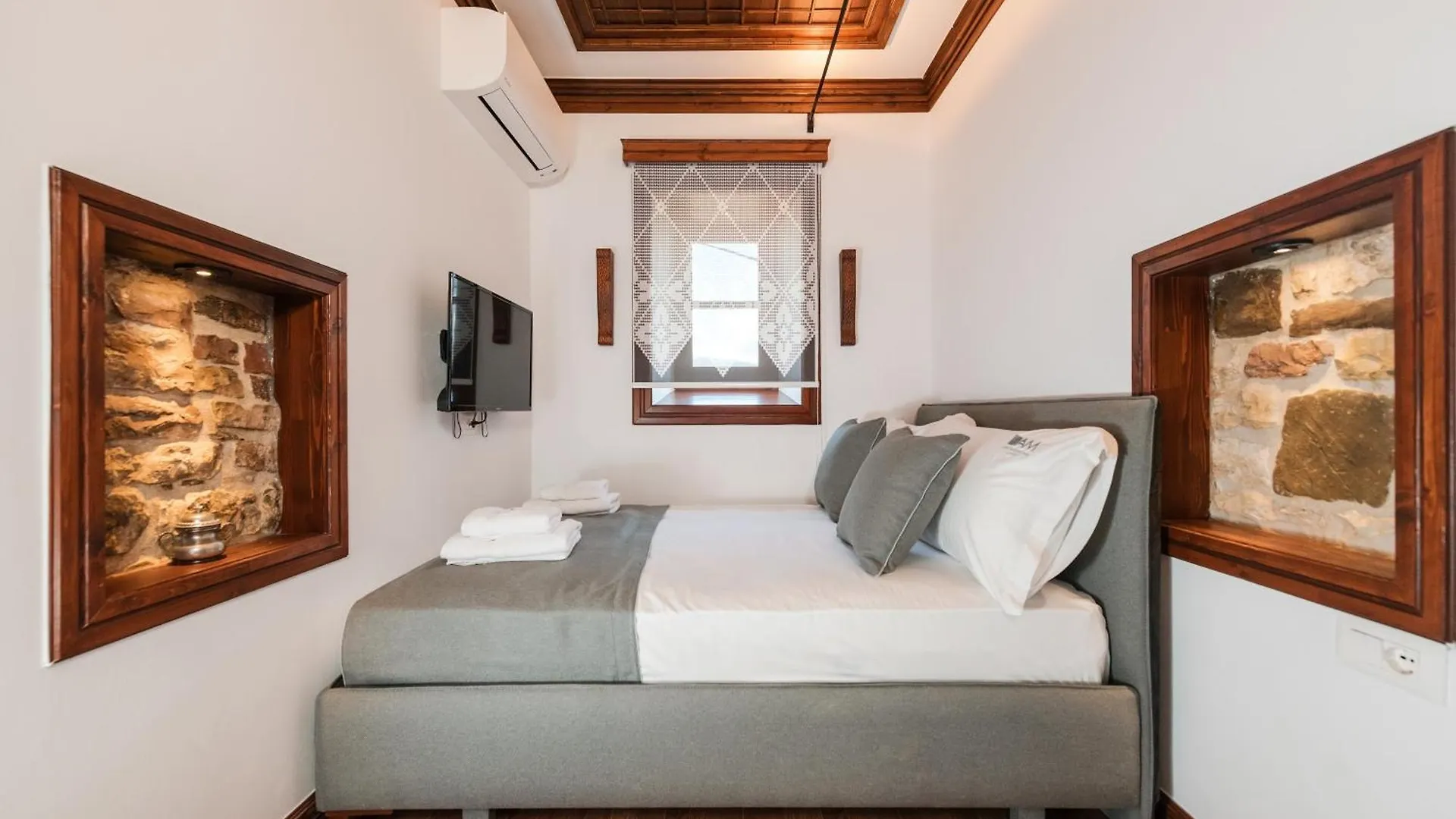 Dam Stone Boutique Hotel Gjirokastër